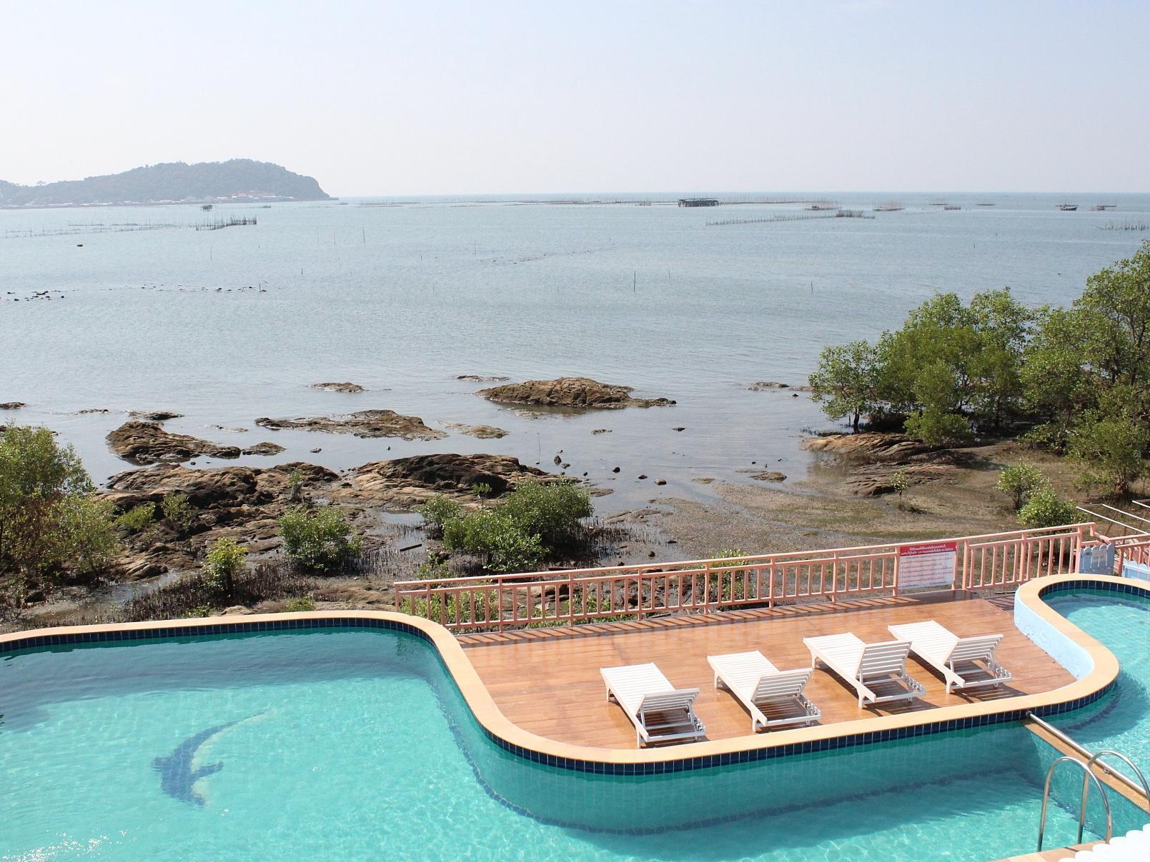 Bai Bua Beach Resort Чонбури Экстерьер фото